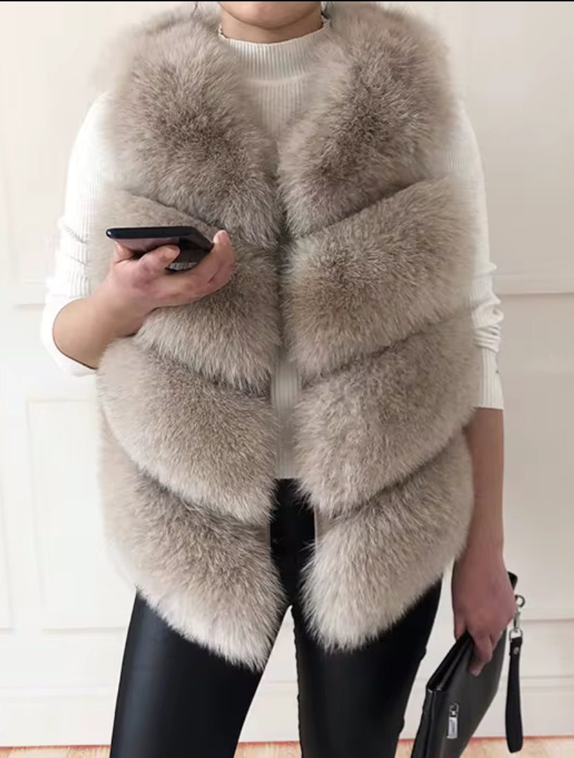 Genuine Fox Vest – Sandstone V-Panel