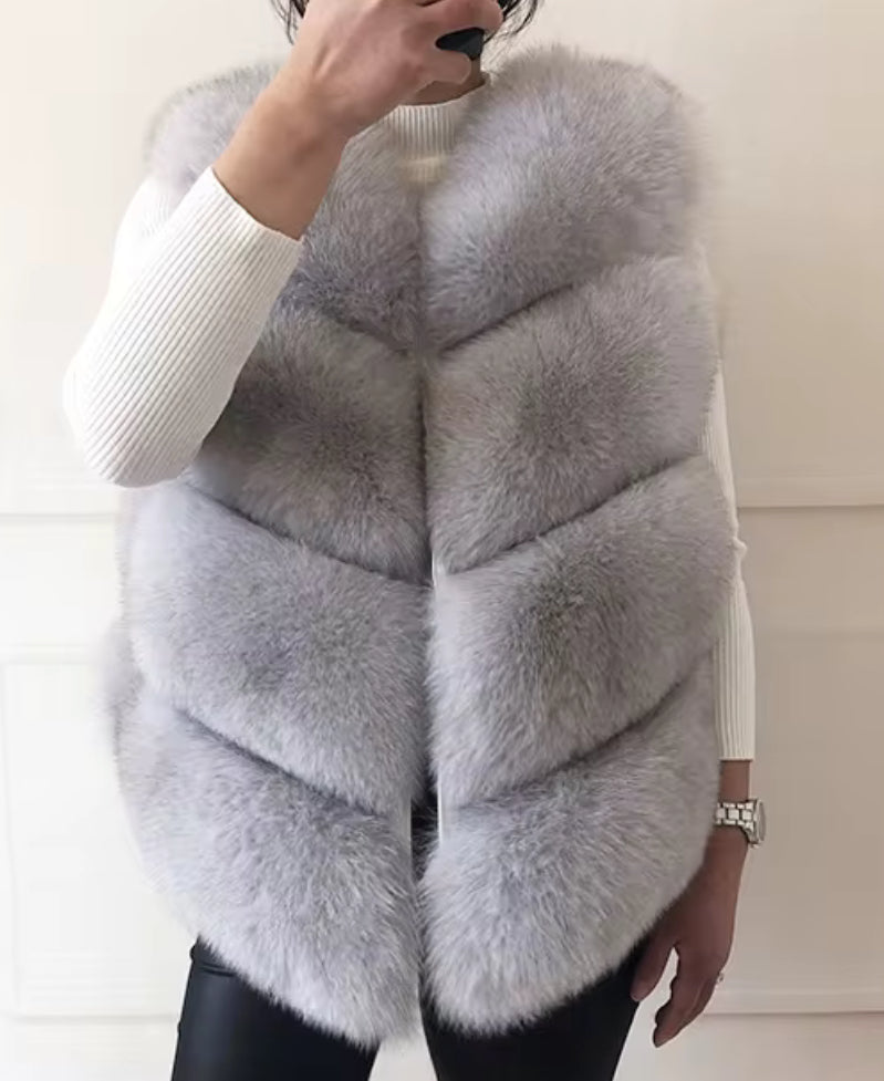 Genuine Fox Vest – Silver V-Panel